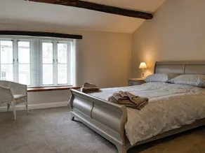 2 bedroom accommodation in Addingham, near Skipton - Image 5
