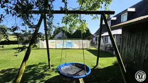 Gîte de France "les volets bleus" 3 épis - Gîte de France 12 personnes MAE-9484 - Image 2