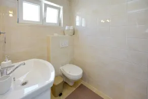 Deluxe Waves Apartments with sea view / Free Parking - Image 3