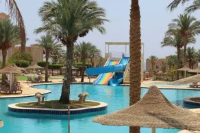 One-Bedroom Apartment with a Garden in Sahl Hasheesh - Image 5