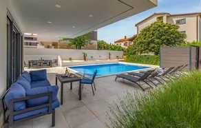 Luxurious home in Pula - Image 5