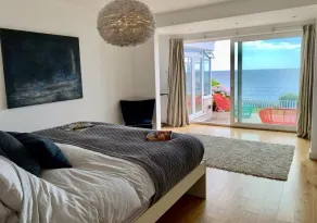 Luxury, Spacious, Beachfront (direct access) House with Breath-taking Sea Views - Image 2