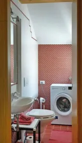Single house with parking space and garden - Image 2