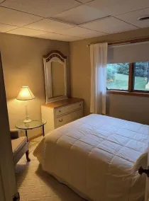Lovely Two Bedroom Apartment Off Bike Trail - Image 3