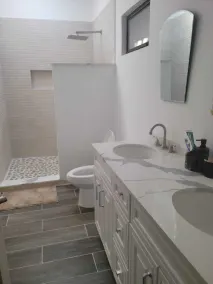 Beautiful and unique modern house, private, with pool, charcoal grill, and  WiFi - Image 3