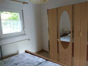 The apartment has about 40 square meters of living space and is equipped with a kitchen, dining area (for 4 people) and a sofa bed and TV. - Image 4
