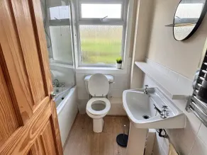 Croft House - Sleeps 4 & Mountain View - Image 2