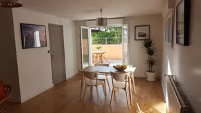 Apartment on the ground floor of a villa with a large swimming pool, beaches on foot. - Image 5