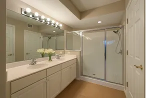 Le Colonial: 2 Bedroom, 2 Bathroom Condo in Sunny Southwest Florida - Image 2