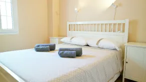 Apartment Near Shops and Sea - Image 4