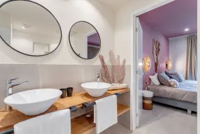 WS Turtle with a stylish tropical interior and a central location in Belnem - Image 2