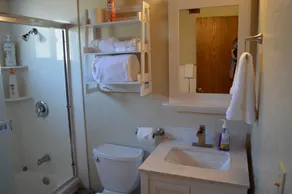 ARCATA ONE BEDROOM- stay near and downtown CalPoly Humboldt - a 13-min stroll - Image 2