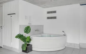 Amazing Home In Blåvand With Kitchen - Image 3