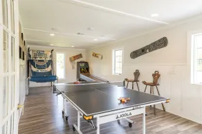 Secluded Home Near Mount Snow - 22 Acres, 4,500 sq. ft., Hot Tub, Pet-Friendly! - Image 2