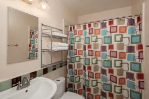 413 Longbranch - STR0090 - Image 2