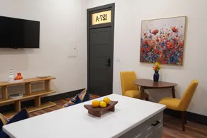 Brick Street Hotel - Image 2