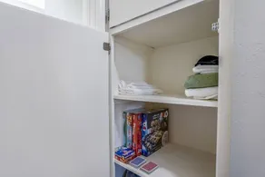 The Industrial - Pet Friendly Home with Garage by Boise Fairgrounds - Image 2