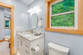 Waterfront home with amazing sound and mountain views - AC, kayaks, washer/dryer - Image 5