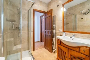 Villa Monterosa with Lake and Mountain View, Pool, Garden & Wi-Fi - Image 3