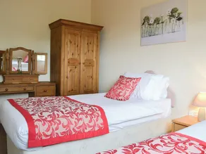 The Racecourse Lodge - Image 5