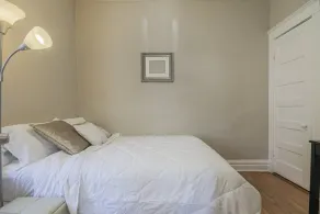 Charming One Bed with Office near Chicago - Image 5