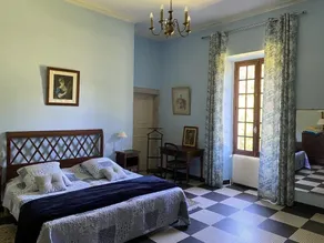CAHORS - Family Manor - Image 4