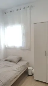Wake up in this bright apartment near the beach with vibrant energyx - Image 2