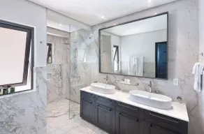 Elsewhere Luxury estate - Image 4