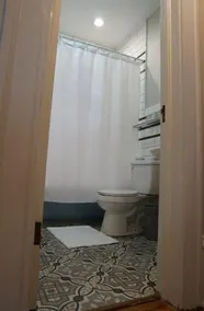 Avonly Place Convenient Historic Hideaway - Image 3
