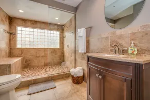 Near beach, includes golf cart , bikes , kayaks and pool , 5 stars. NCIC member - Image 2