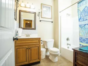 Comfy home in military community - Image 3