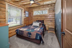 The Point on Winnebago: Dock. Dine. Unwind. - Image 5