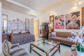 Luxury  accommodation on the Mediterranean coast - Image 4