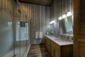 Majestic Cabin near Mount Rushmore - Image 2