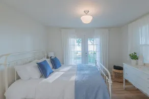 Sea Salt Cottage - 180-degree Views of the Olympic Mountain Range and Hood Canal - Image 3