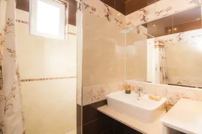 Luxury 2bedroom House With Seaview - Image 2