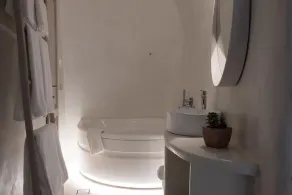 The Globe Suites Villa - Image 2