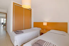 Costa Cabanas 68 - Image 5