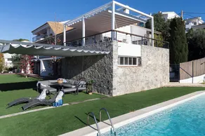 Spectacular Mediterranean house with sea views. Barcelona - Image 4
