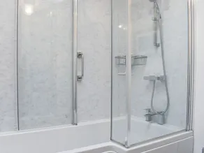 2 bedroom accommodation in Winsford - Image 3