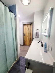 Cozy centrally located two-bedroom home. Pet friendly!  - Image 3