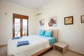 Karoti 5a, 2 bedrooms with private pool in a complex - Image 3