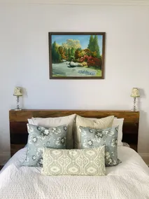 Beautifully Remodeled Family Size Apartment, Ideal for Downtown & Beach Getaway - Image 5