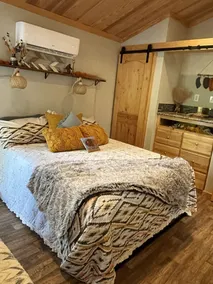 Cozy tiny home in the pines - 20 minutes from Canton and Lake Fork! - Image 4