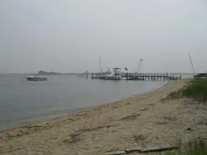 Little Haven (B) — Bungalows, Private Beach - Image 2