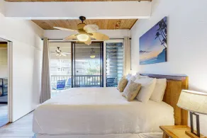 Beach condo with shared pool & hot tub/private lanai - near beaches/restaurants - Image 5