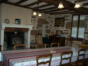 Charming Country House with Garden, Terrace, Petanque & Fireplace Near Vernie - Image 1