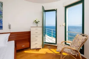 Villa con jardín, barbacoa y terraza - Image 4