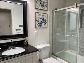 Chic Mosaic District 2BR/1BA Condo pet friendly near DC w/pool - Image 4
