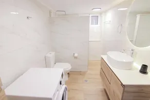 Thea Villa - Image 4